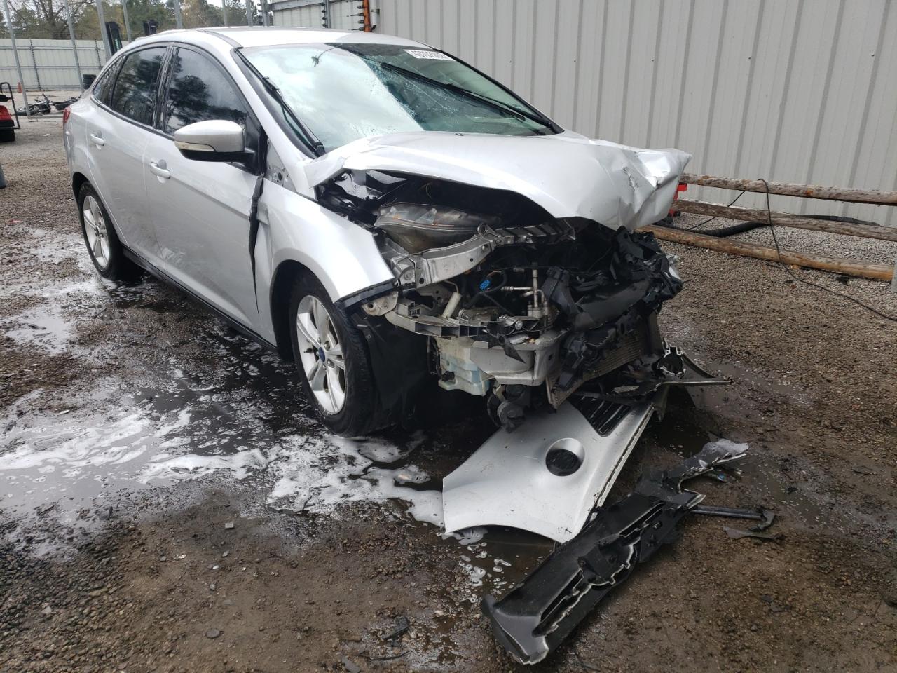 FORD FOCUS 2014 with VIN 1FADP3F29EL436672 - Photo from auction