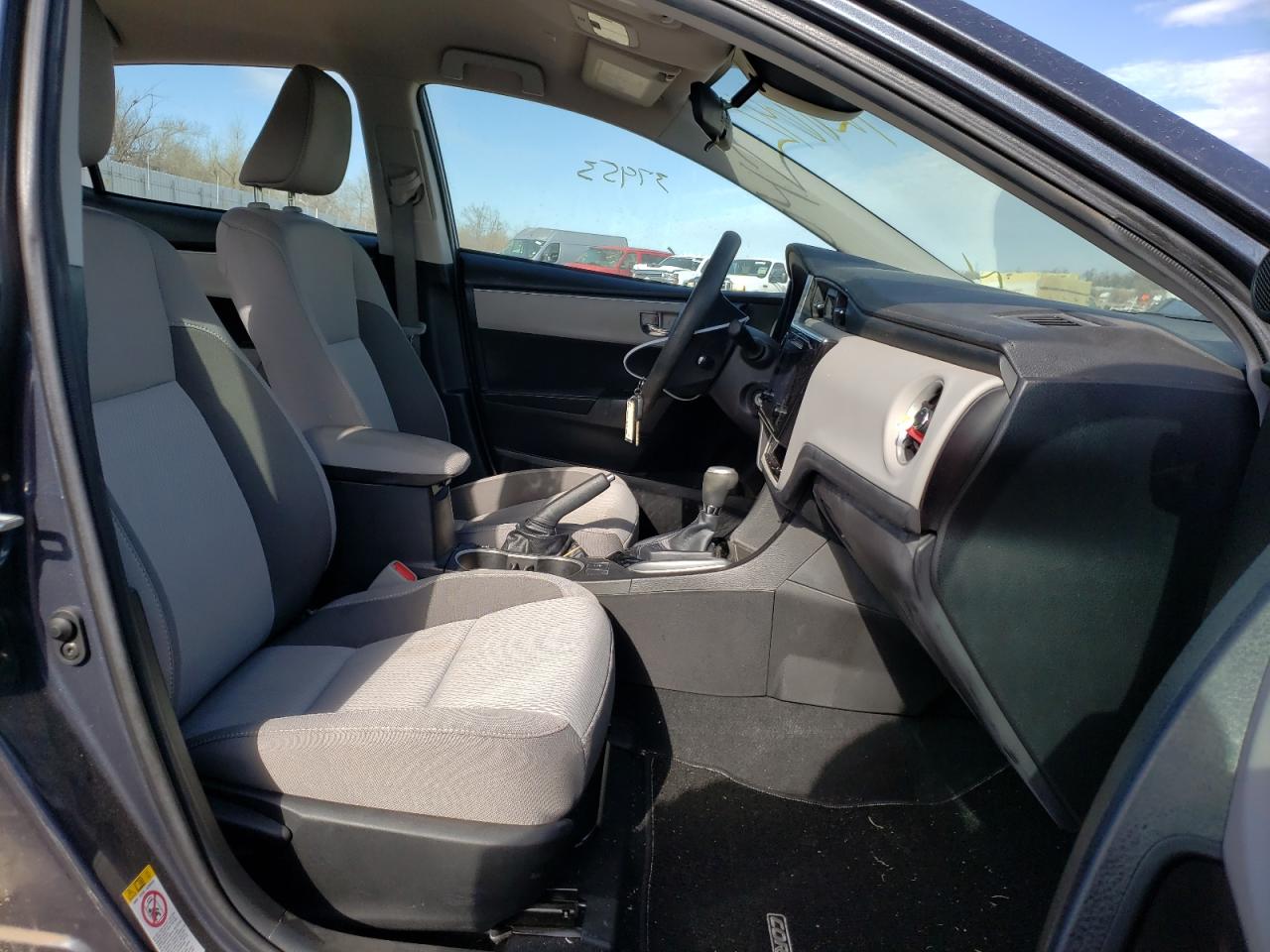 Photo 5 from auction – 2019 TOYOTA COROLLA L with VIN 5YFBURHE1KP891913