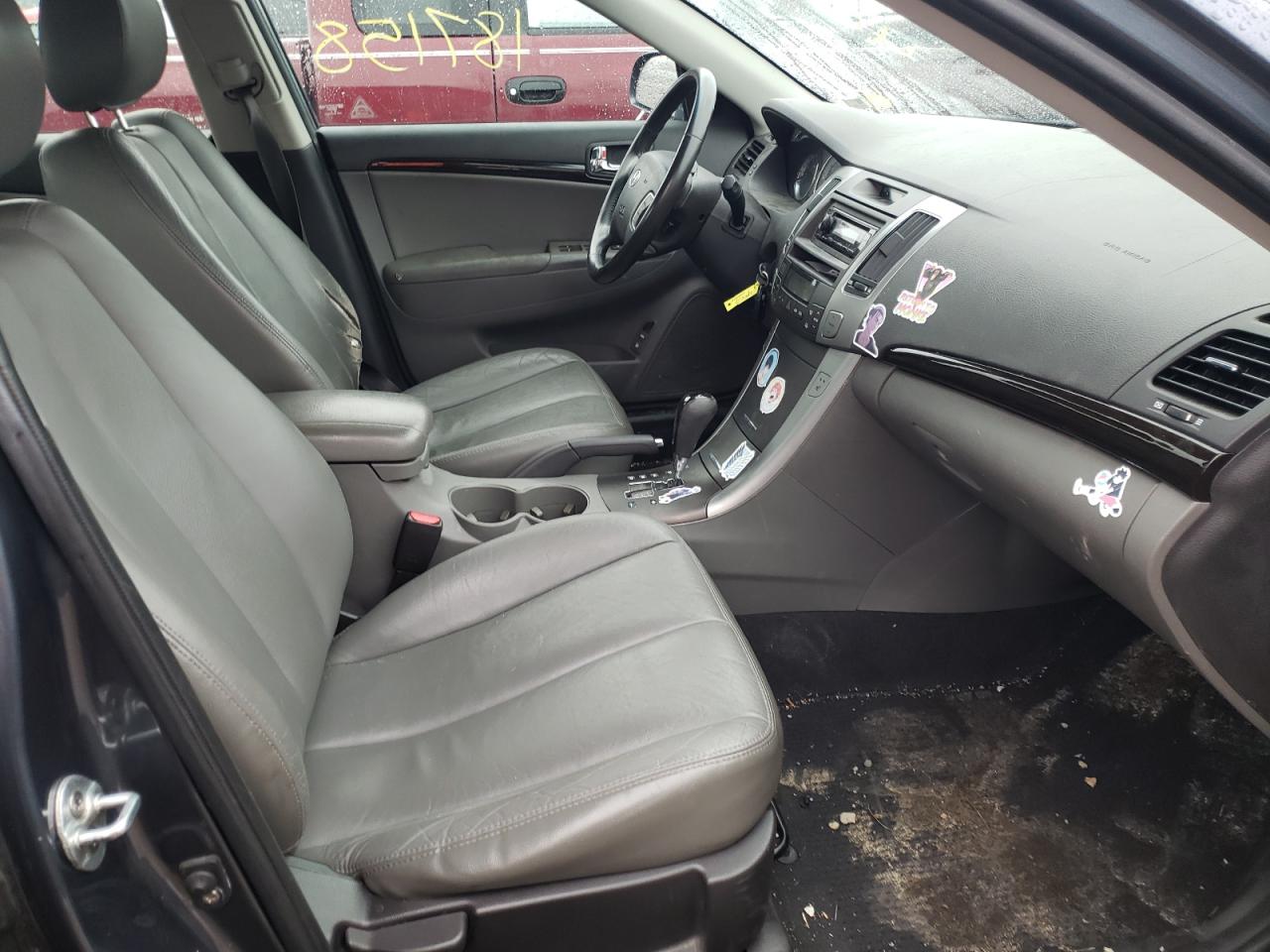 Photo 5 from auction – 2009 HYUNDAI SONATA SE with VIN 5NPEU46C69H527396