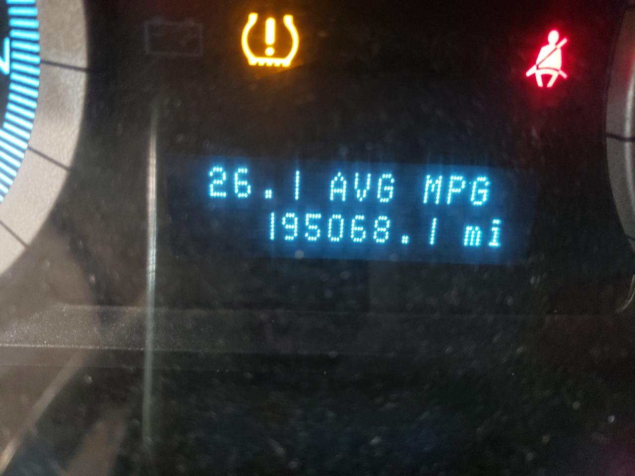 Photo 8 from auction – 2010 FORD ESCAPE XLT with VIN 1FMCU0DG2AKA93159