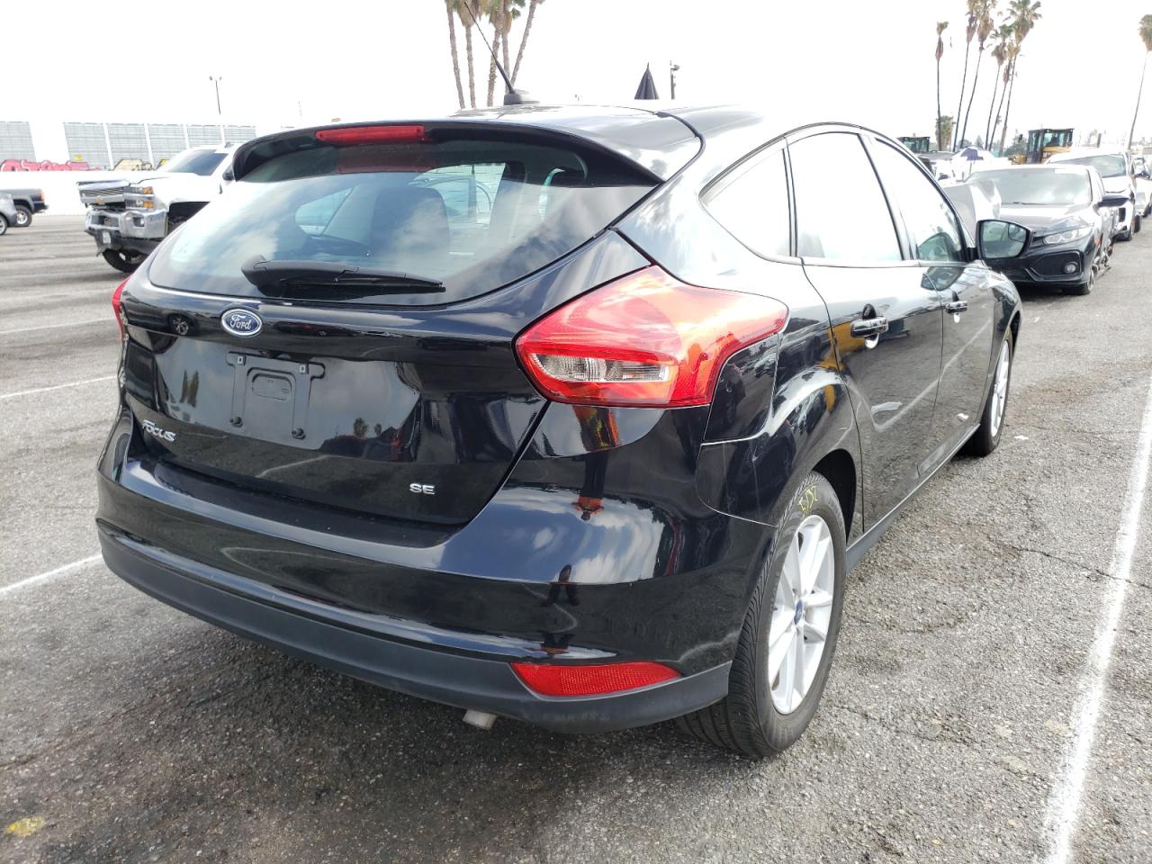 Photo 4 from auction – 2018 FORD FOCUS SE with VIN 1FADP3K2XJL322485