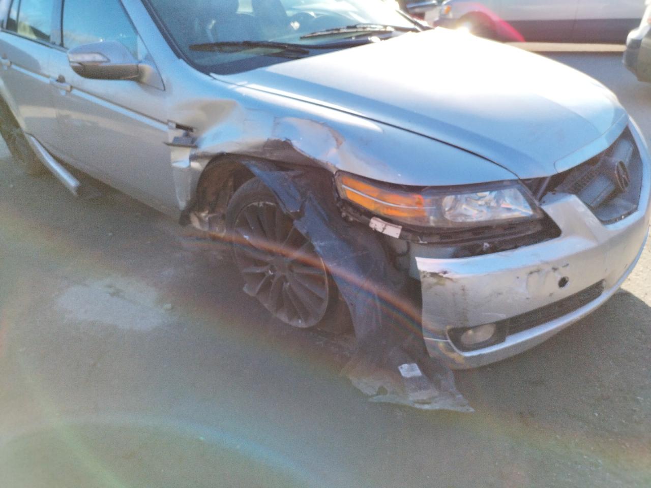 Photo 9 from auction – 2008 ACURA TL with VIN 19UUA662X8A012187