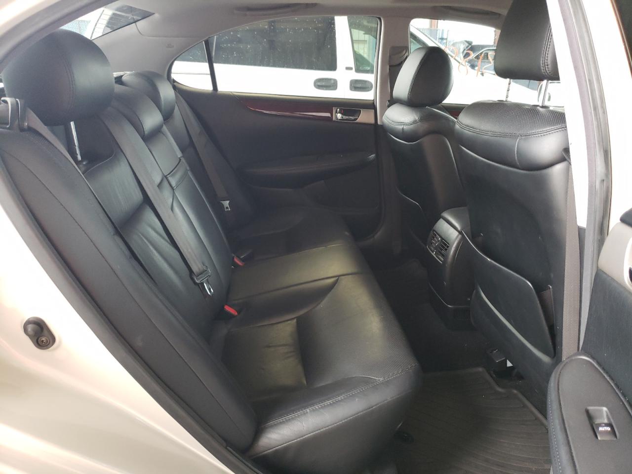Photo 6 from auction – 2006 LEXUS ES 330 with VIN JTHBA30GX65164418