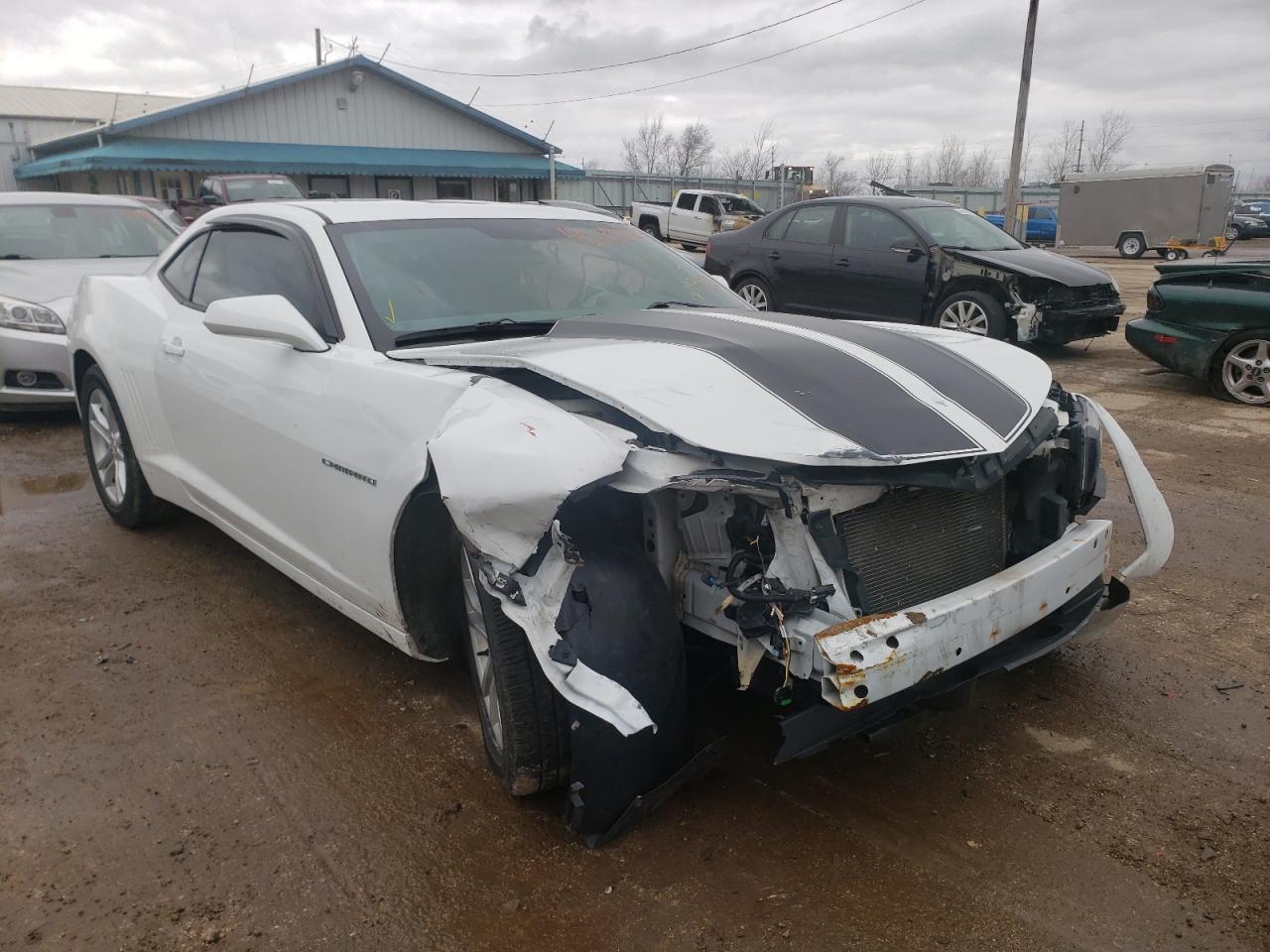 CHEVROLET CAMARO LS 2015 with VIN 2G1FB1E38F9275412 - Photo from auction