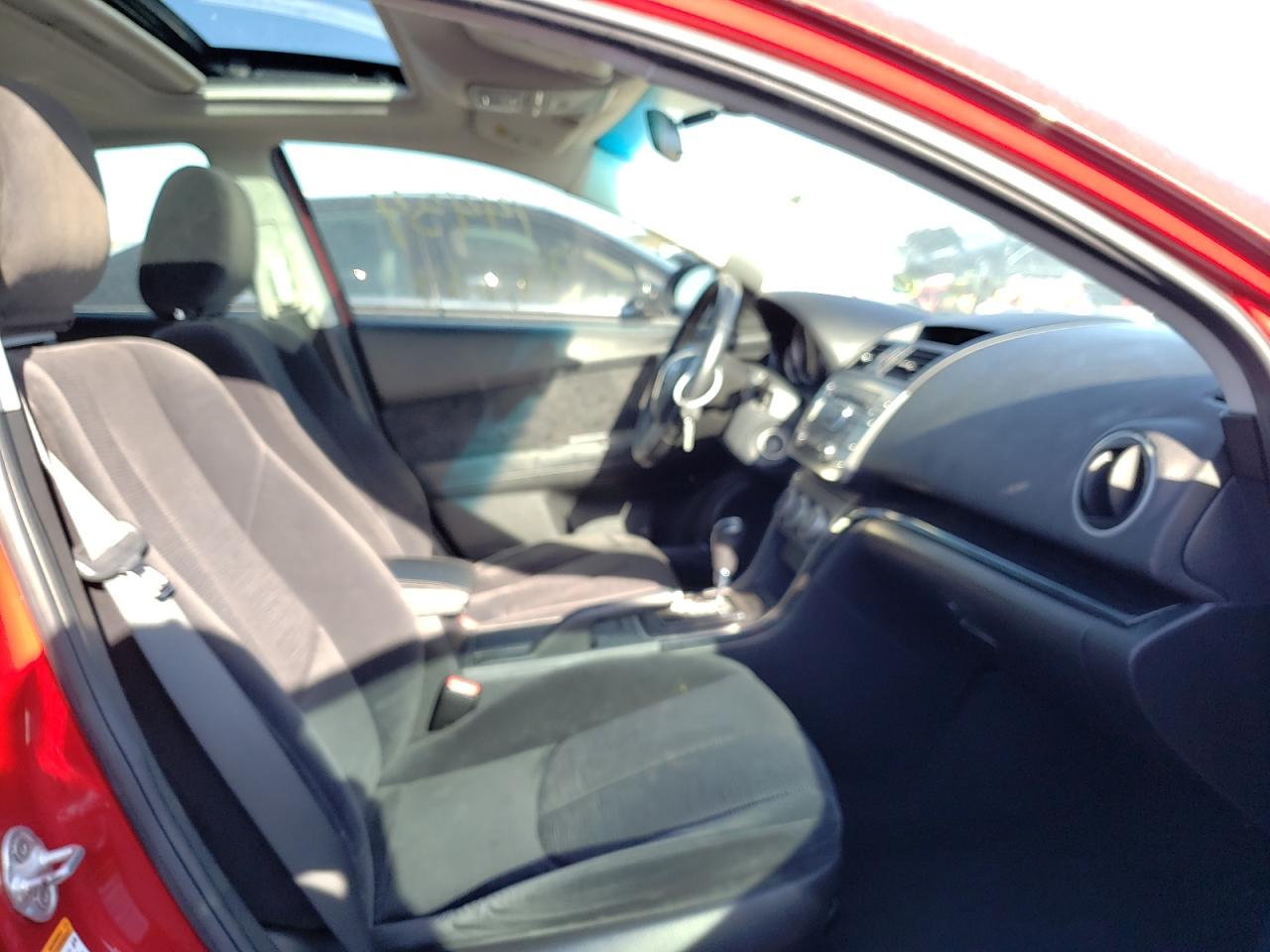 Zdjęcie 5 z aukcji – 2010 MAZDA 6 I z VIN 1YVHZ8CH3A5M28409
