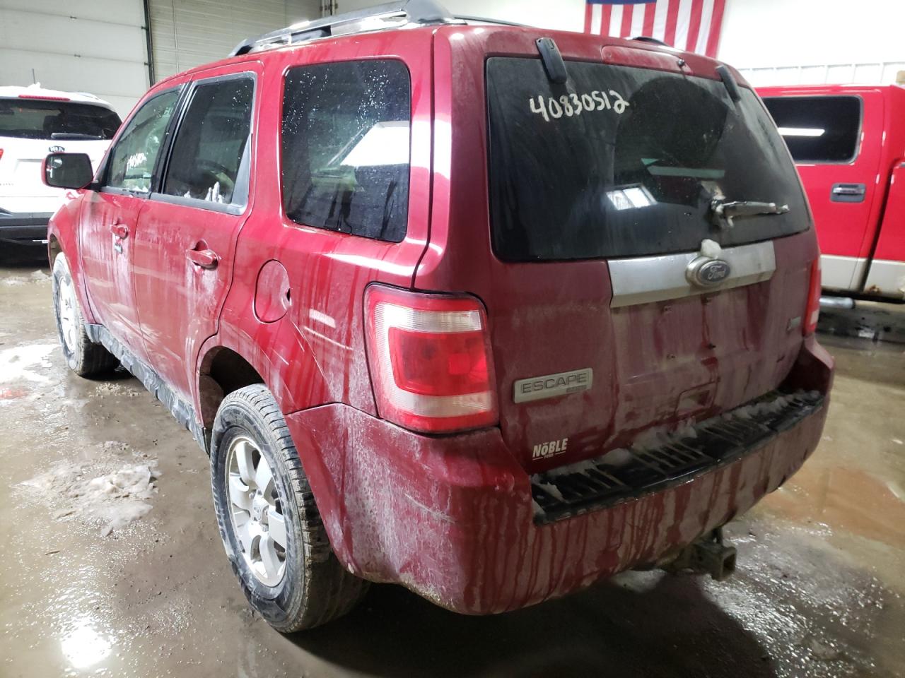 Photo 3 from auction – 2011 FORD ESCAPE LIM with VIN 1FMCU9EG7BKA38307