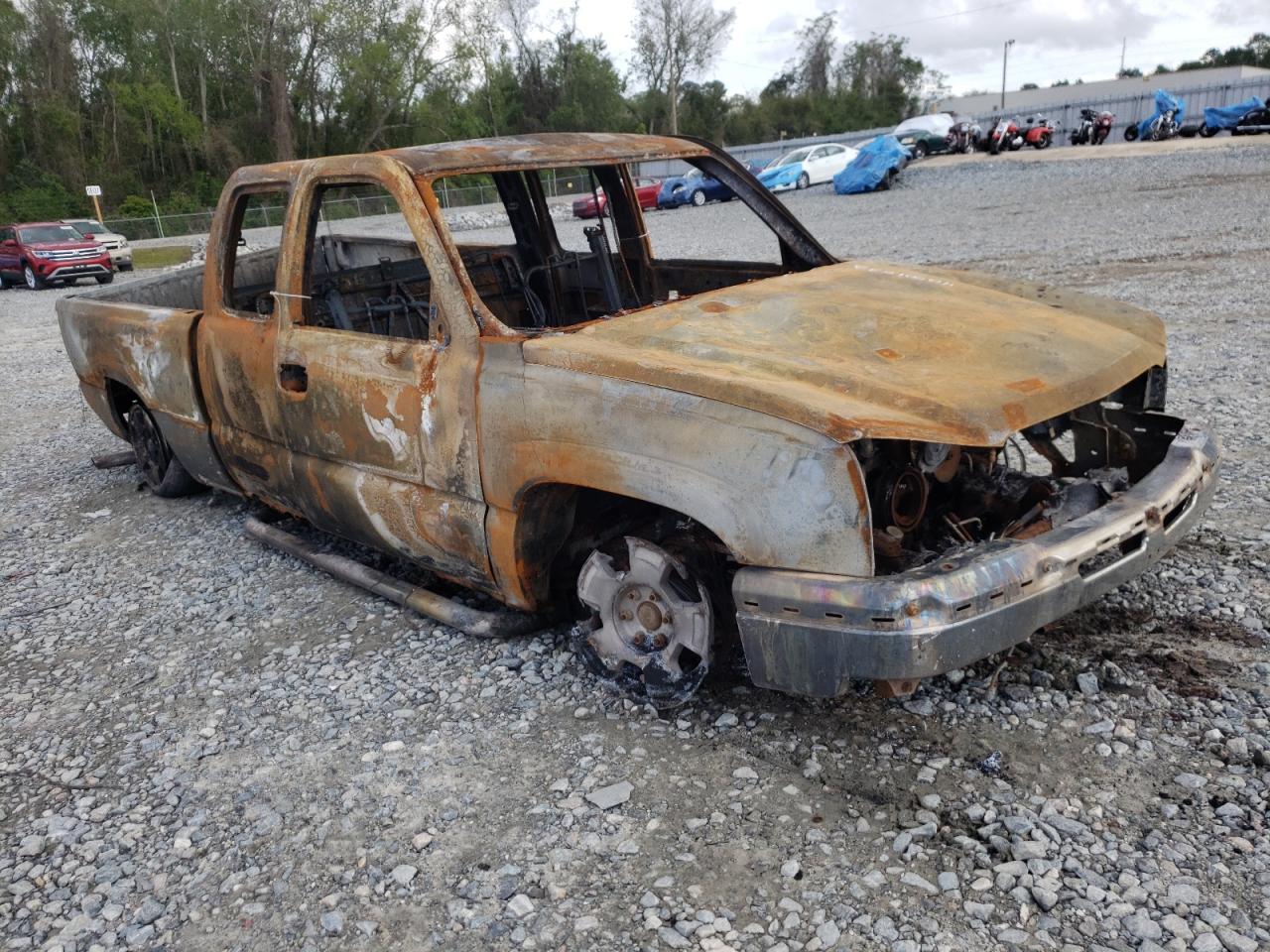 CHEVROLET SILVERADO 2004 with VIN 1GCEK19T54E210671 - Photo from auction