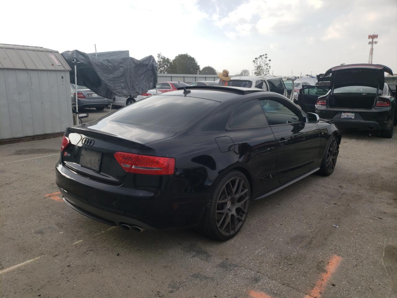 Photo 4 from auction – 2011 AUDI S5 PREMIUM with VIN WAUCVAFR4BA032907