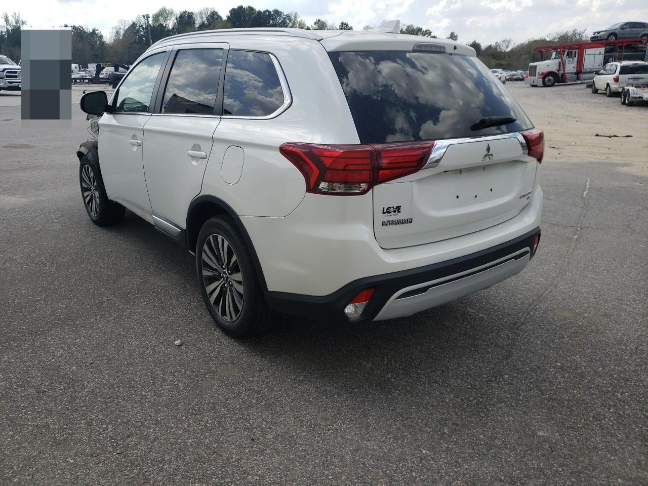 Photo 20 from auction – 2019 MITSUBISHI OUTLANDER with VIN JA4AD3A32KZ024277
