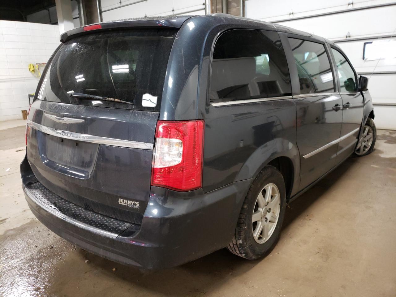 Photo 4 from auction – 2013 CHRYSLER TOWN & COU with VIN 2C4RC1BG0DR594969