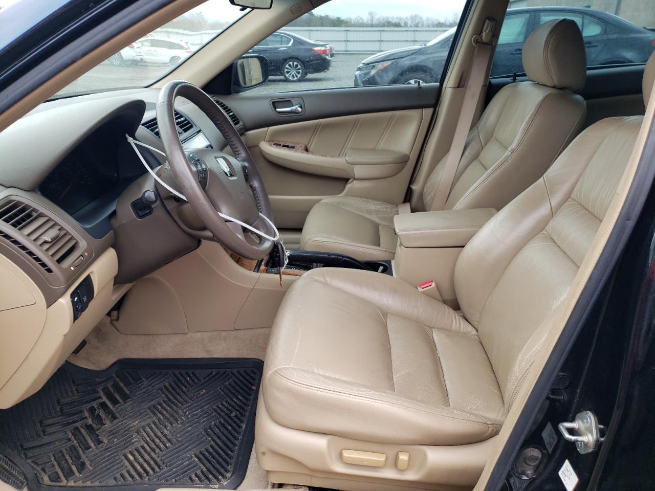 Photo 5 from auction – 2004 HONDA ACCORD EX with VIN 1HGCM66864A088488