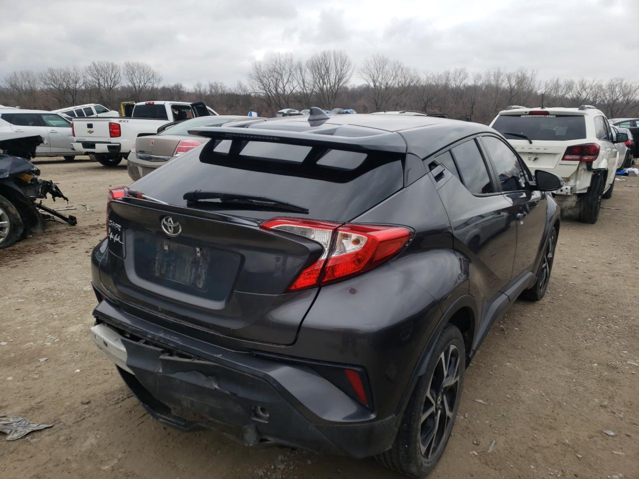 Photo 4 from auction – 2018 TOYOTA C-HR XLE with VIN NMTKHMBX9JR044367
