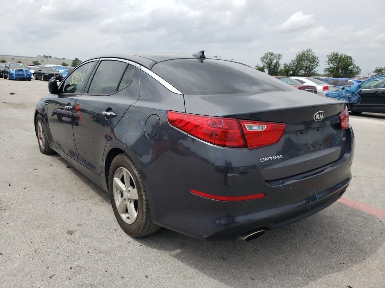 Photo 3 from auction – 2015 KIA OPTIMA LX with VIN KNAGM4A77F5620486