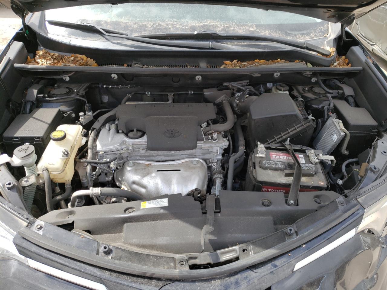 Photo 7 from auction – 2018 TOYOTA RAV4 LE with VIN 2T3ZFREV7JW490349