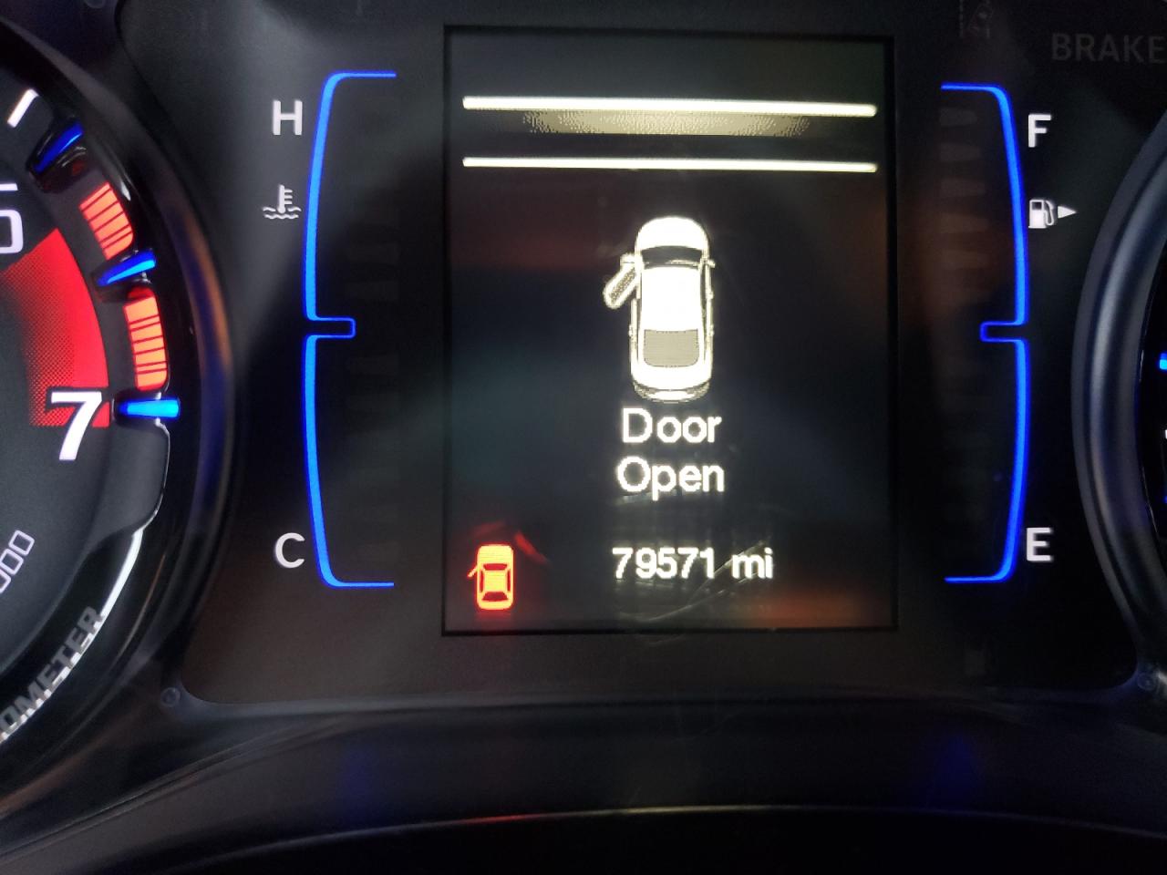 Photo 8 from auction – 2015 CHRYSLER 200 S with VIN 1C3CCCBB2FN531320