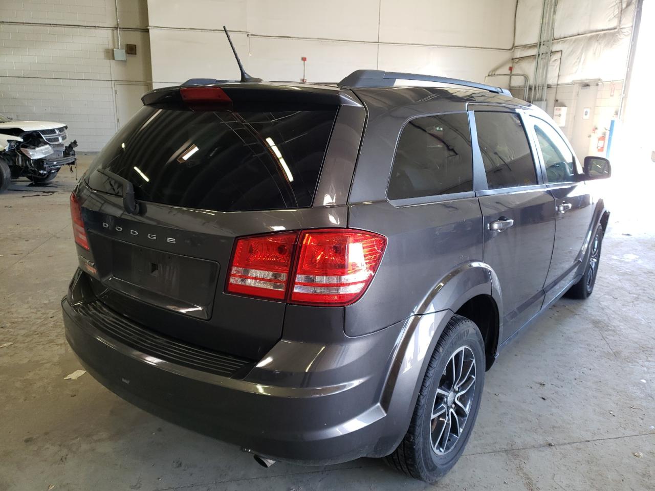 Photo 4 from auction – 2017 DODGE JOURNEY SE with VIN 3C4PDCAB6HT586903
