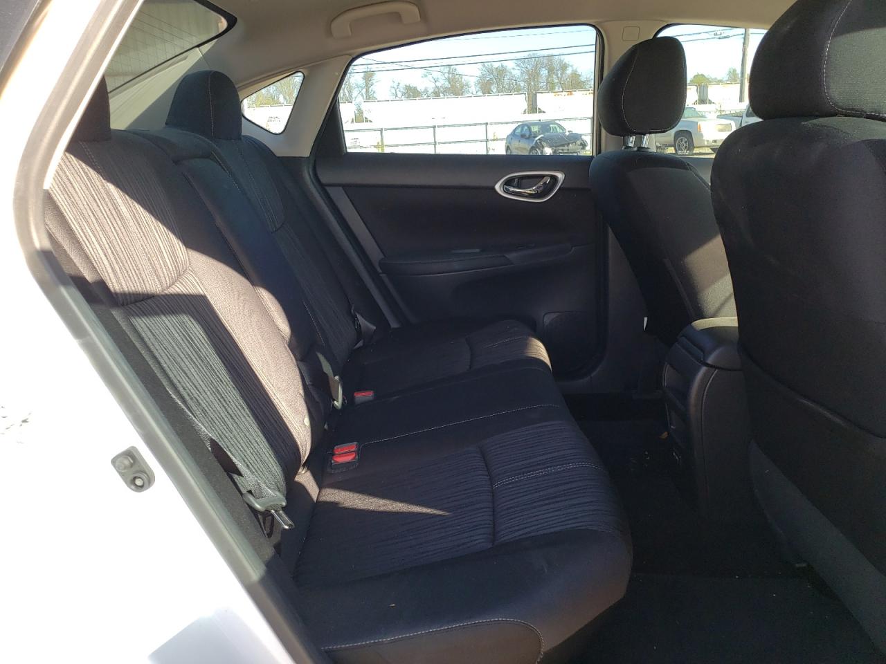 Photo 6 from auction – 2018 NISSAN SENTRA S with VIN 3N1AB7AP3JY297987