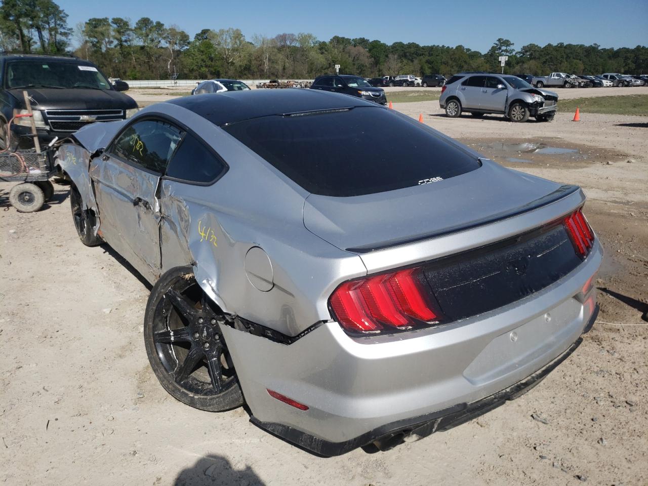 Photo 3 from auction – 2018 FORD MUSTANG with VIN 1FA6P8THXJ5171984