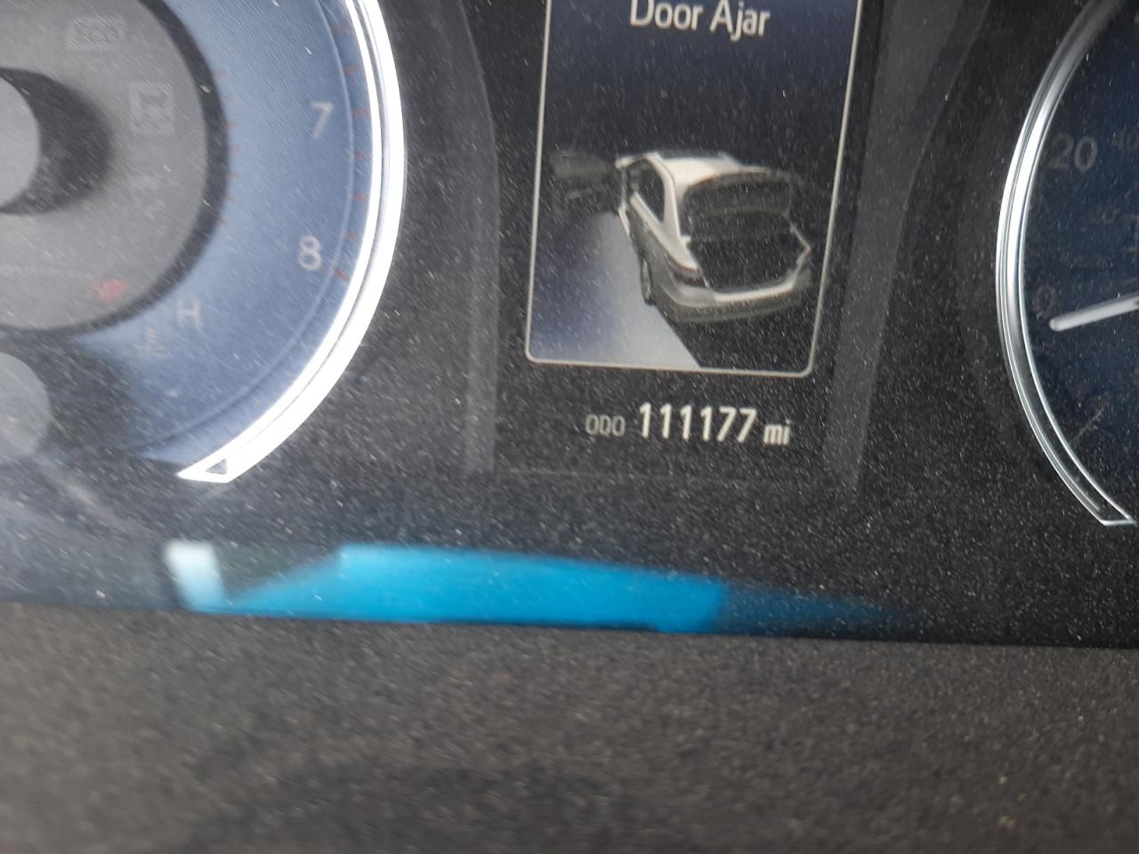Photo 8 from auction – 2016 TOYOTA CAMRY LE with VIN 4T4BF1FKXGR524430