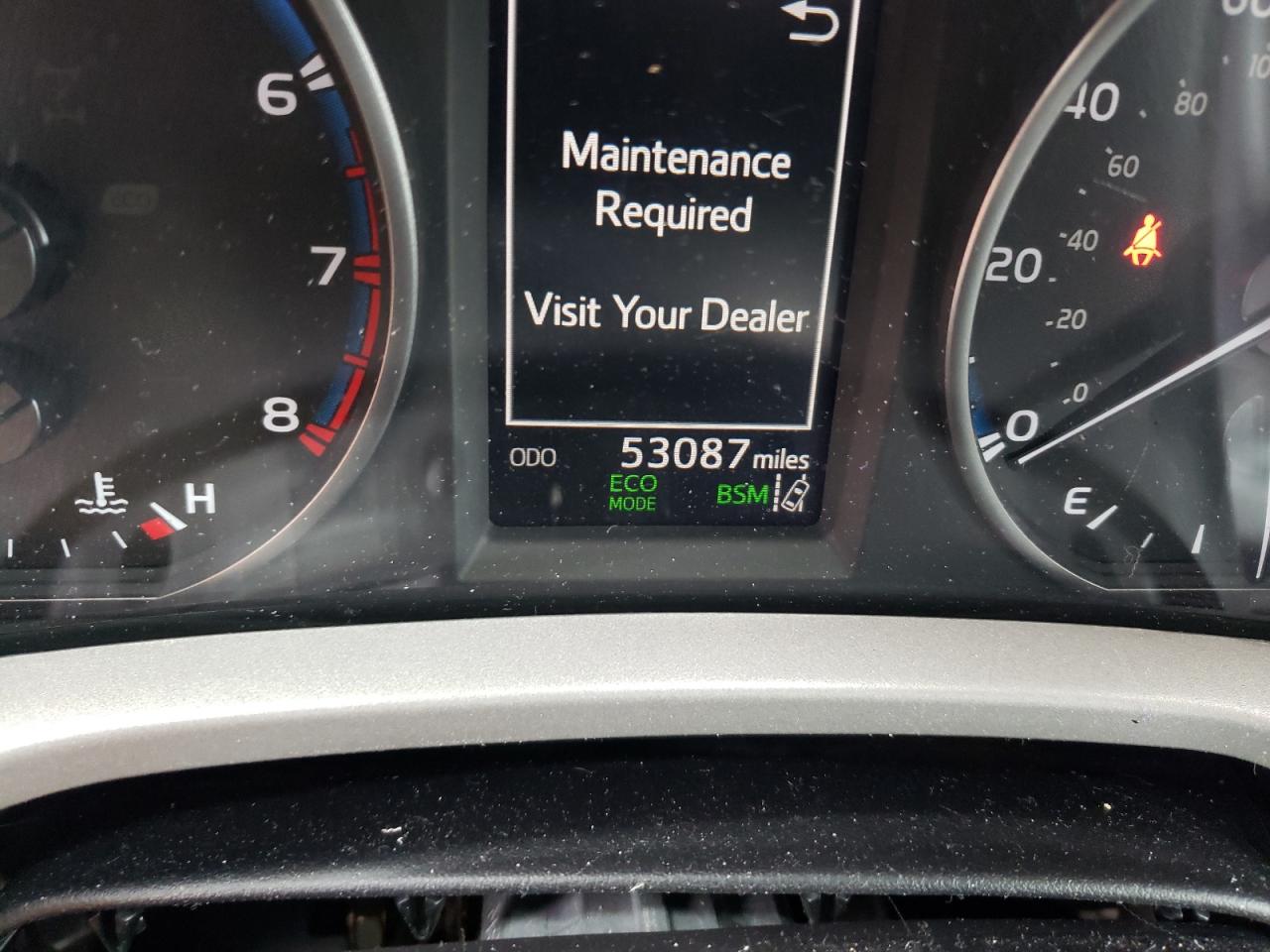 Photo 8 from auction – 2018 TOYOTA RAV4 ADVEN with VIN 2T3RFREV8JW763850