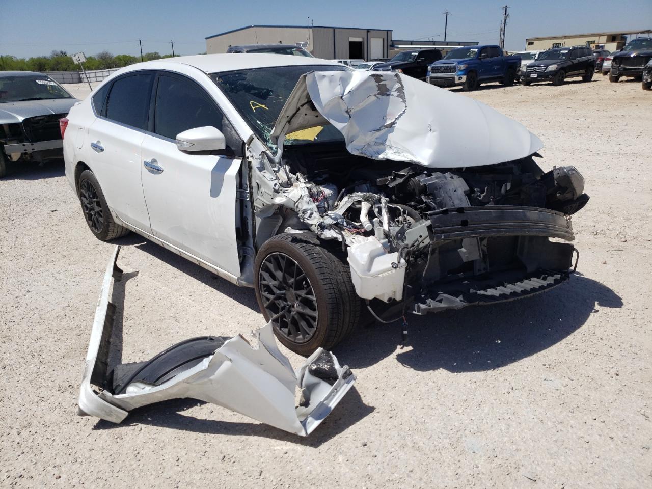 Photo 1 from auction – 2016 NISSAN SENTRA S with VIN 3N1AB7AP9GY242565