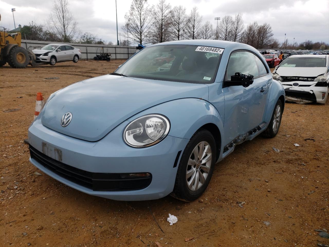 Photo 2 from auction – 2015 VOLKSWAGEN BEETLE 1.8 with VIN 3VWF17AT8FM650707