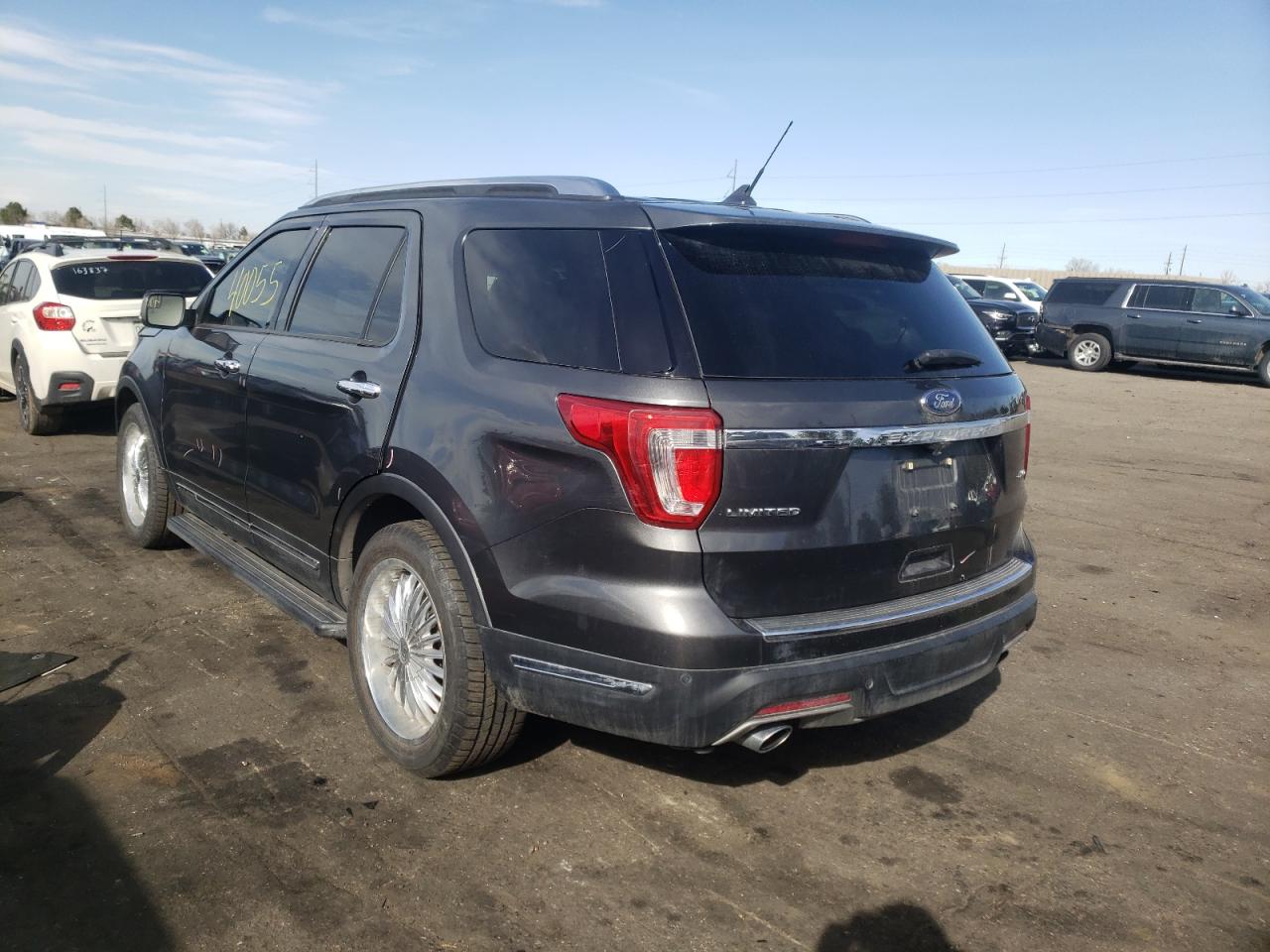 Photo 3 from auction – 2018 FORD EXPLORER L with VIN 1FM5K8F84JGB91390