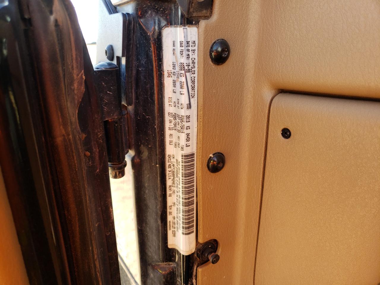 Photo 10 from auction – 1999 JEEP WRANGLER / with VIN 1J4FY19S0XP424013