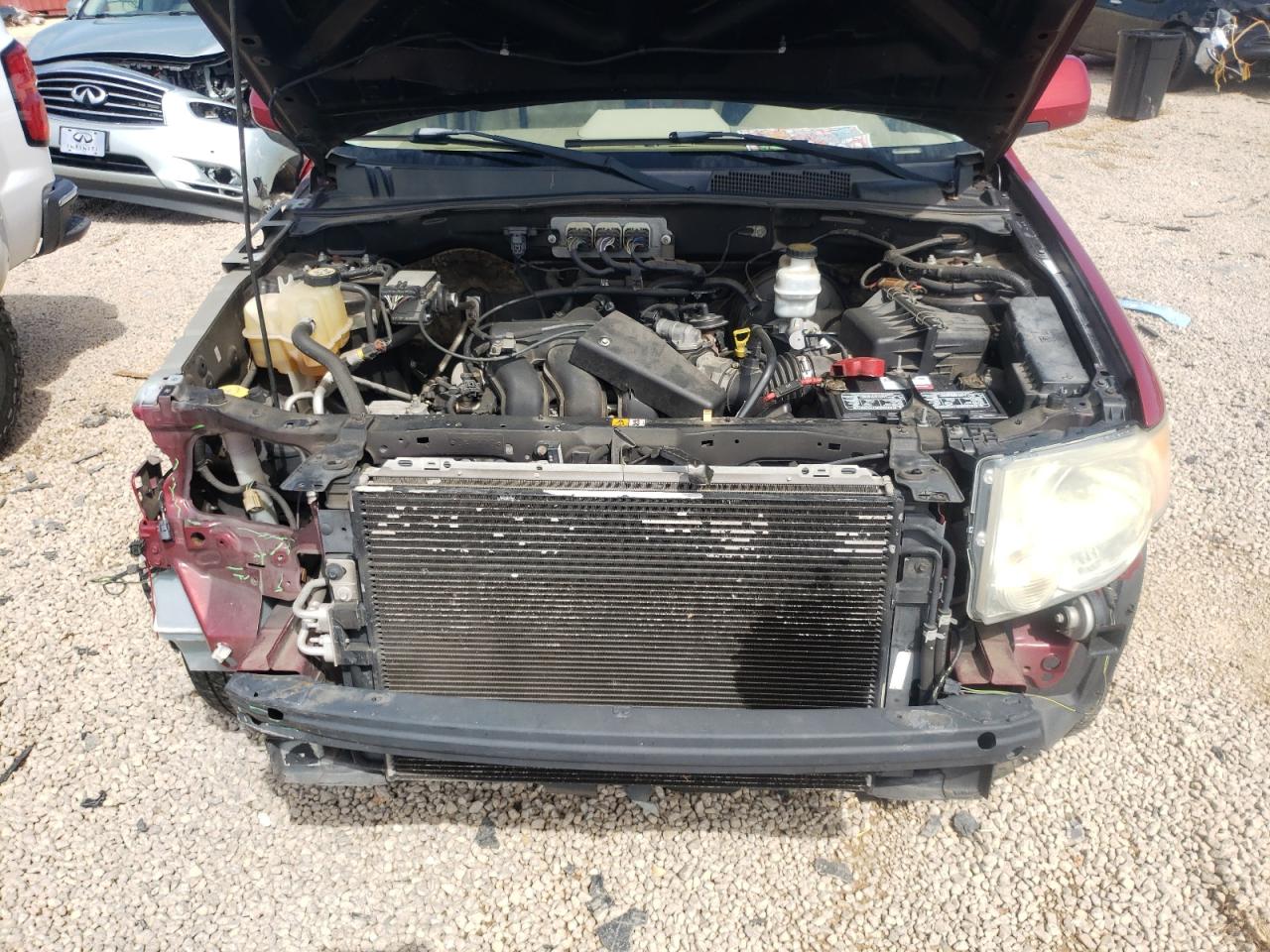 Photo 7 from auction – 2008 FORD ESCAPE LIM with VIN 1FMCU04138KA24096