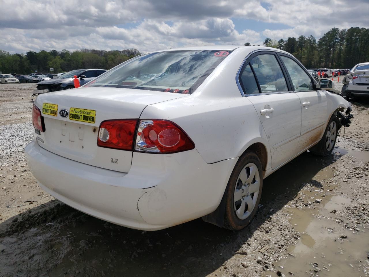 Photo 4 from auction – 2006 KIA OPTIMA LX with VIN KNAGE123165073206