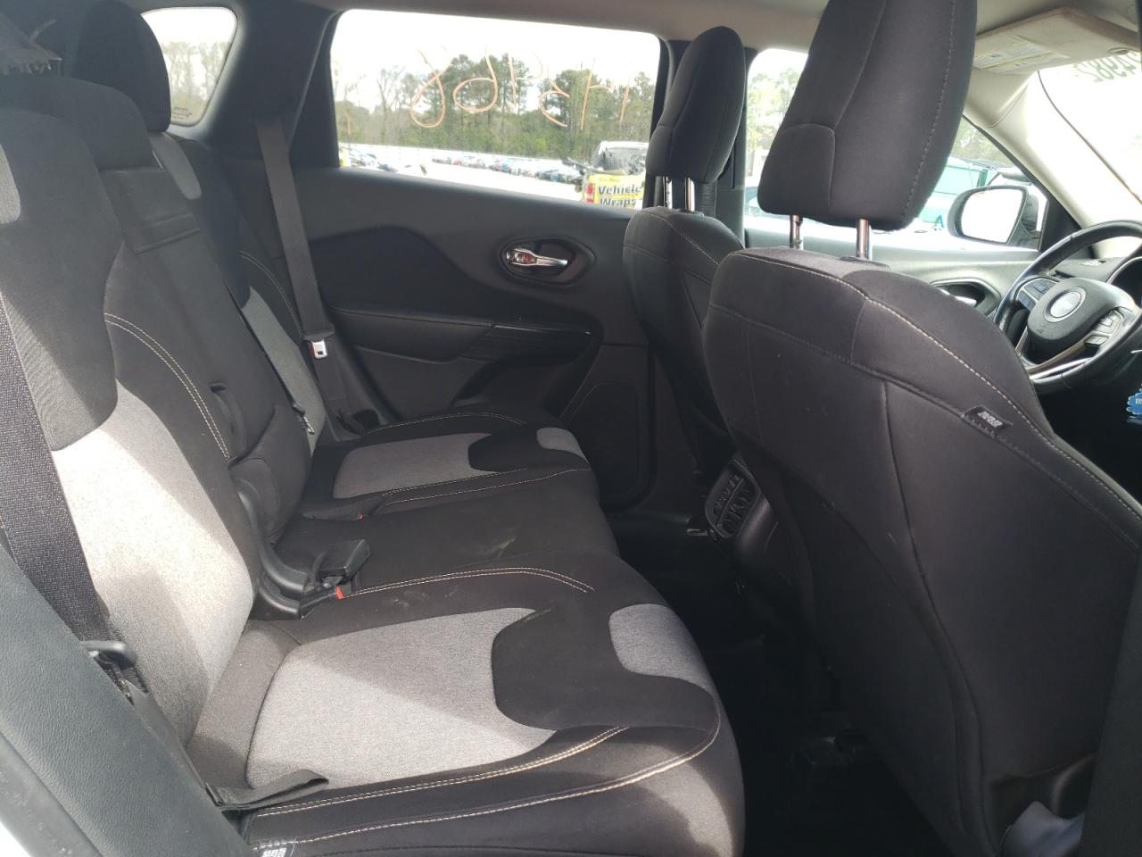 Photo 6 from auction – 2014 JEEP CHEROKEE L with VIN 1C4PJMCS2EW127885