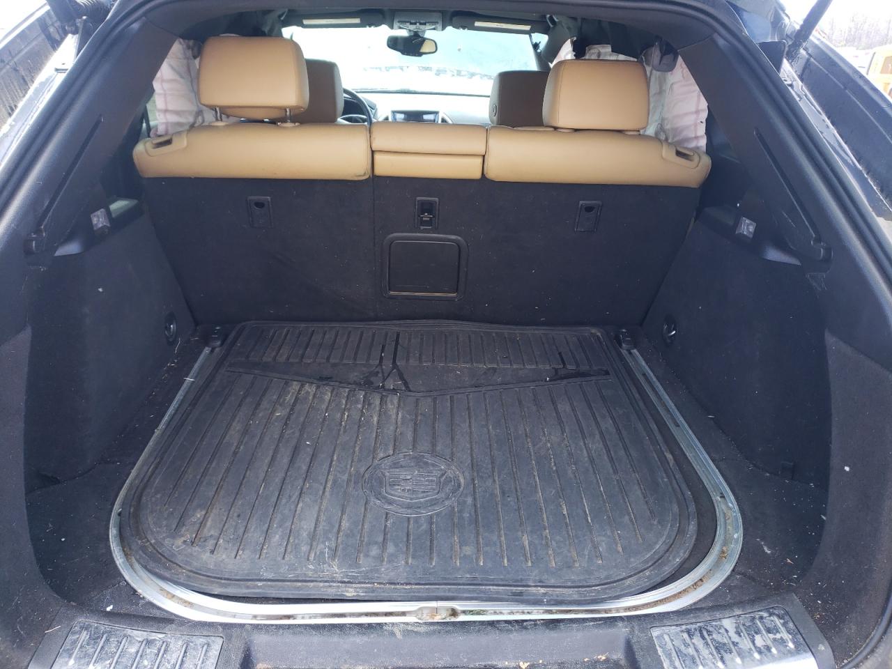 Photo 9 from auction – 2014 CADILLAC SRX LUXURY with VIN 3GYFNEE30ES581523