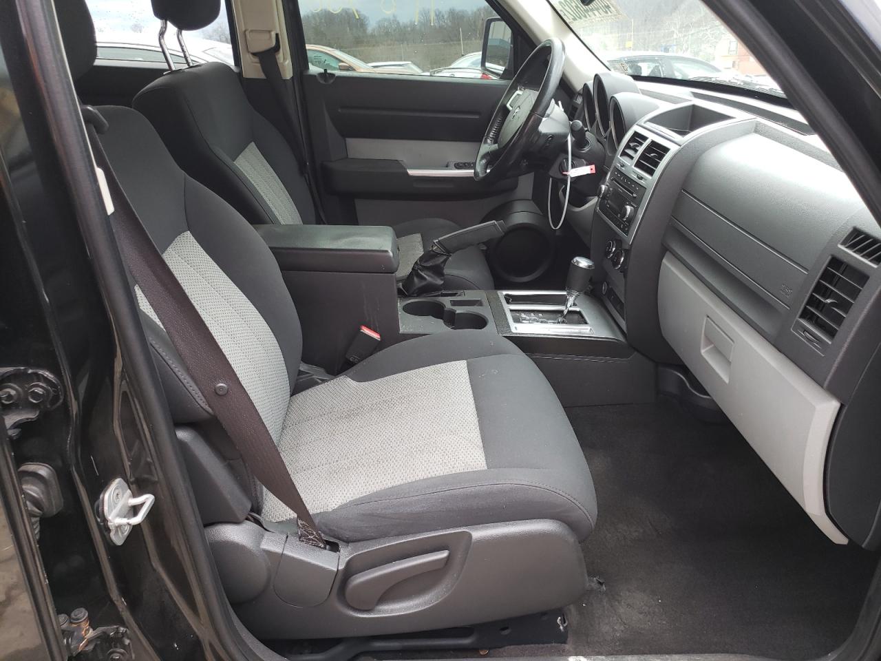 Photo 5 from auction – 2010 DODGE NITRO DETO with VIN 1D4PT6GX6AW163099