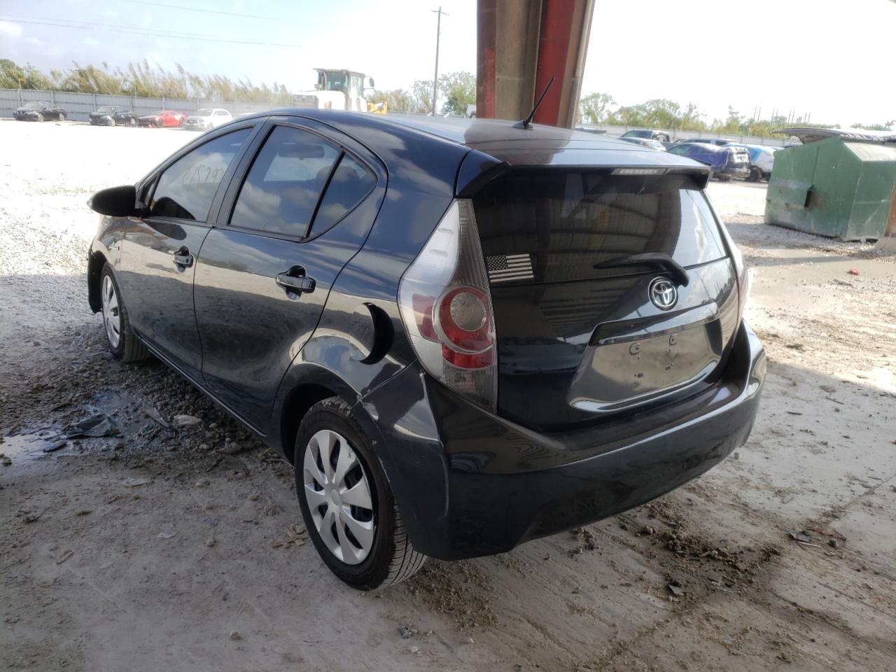 Photo 3 from auction – 2012 TOYOTA PRIUS C with VIN JTDKDTB30C1026537