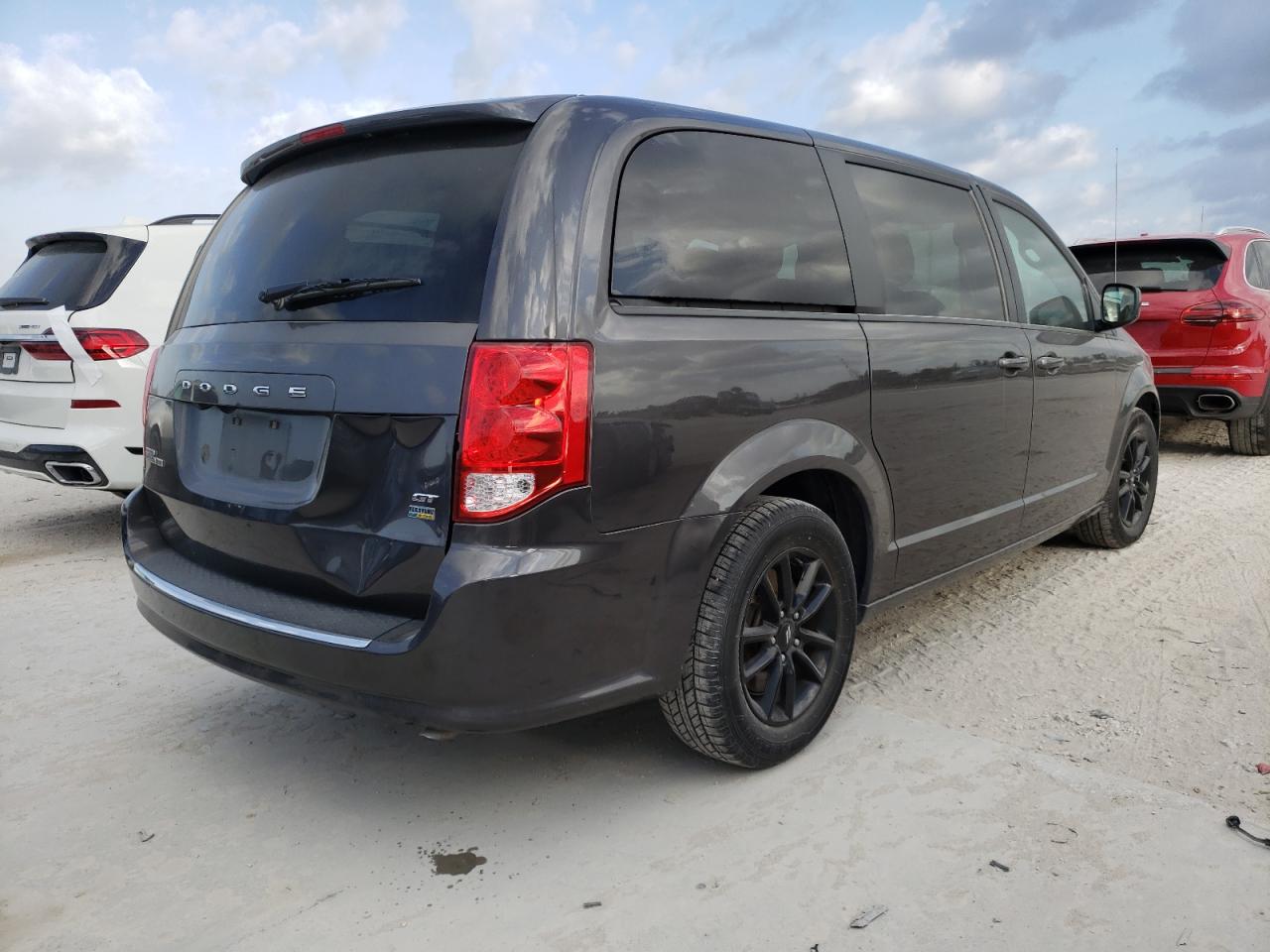 Photo 4 from auction – 2019 DODGE GRAND CARA with VIN 2C4RDGEG2KR670023