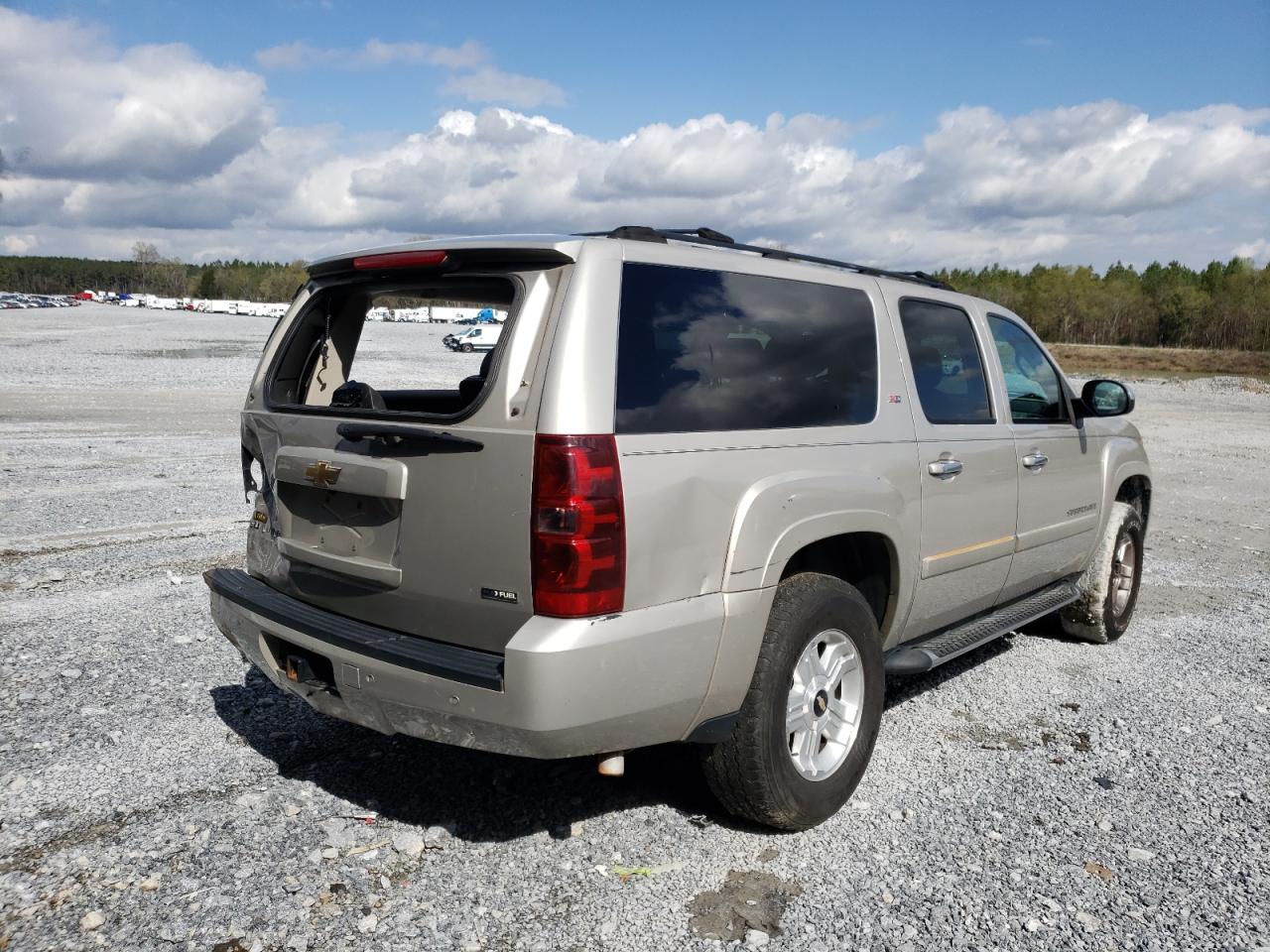 Photo 4 from auction – 2007 CHEVROLET SUBURBAN K with VIN 3GNFK16307G248936