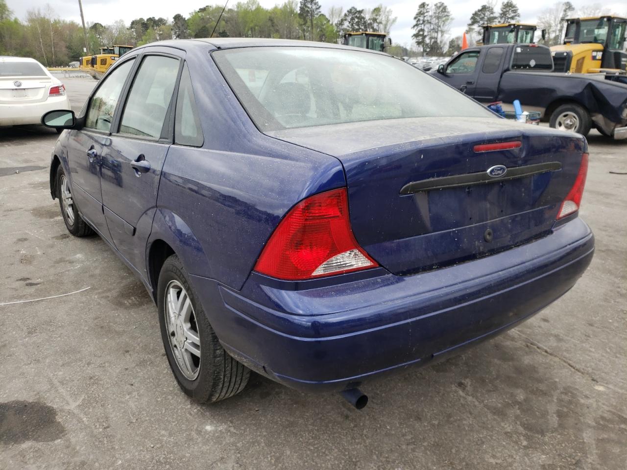 Photo 3 from auction – 2002 FORD FOCUS LX with VIN 1FAFP33P02W141706