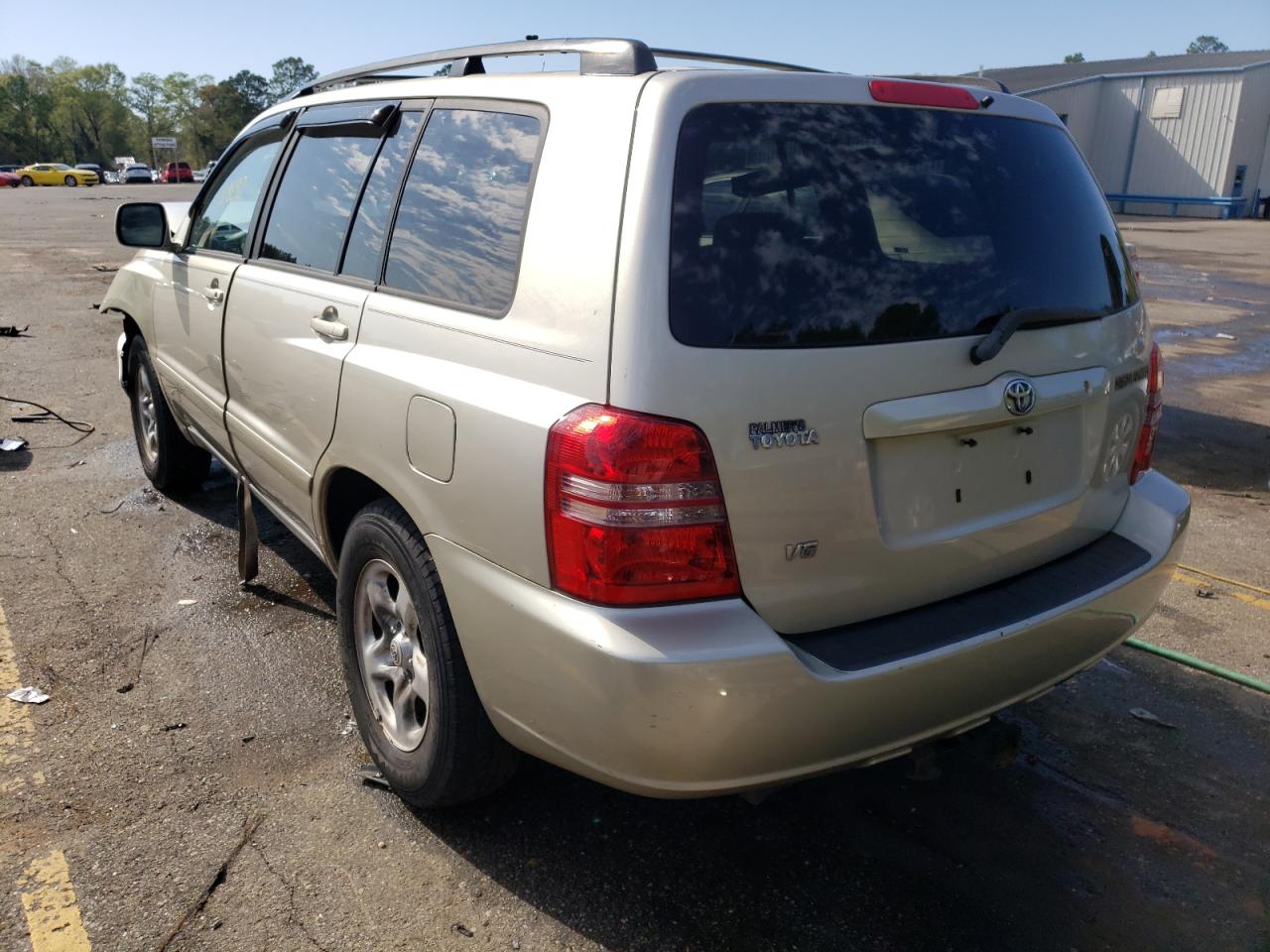 Photo 3 from auction – 2002 TOYOTA HIGHLANDER with VIN JTEGF21A020065297