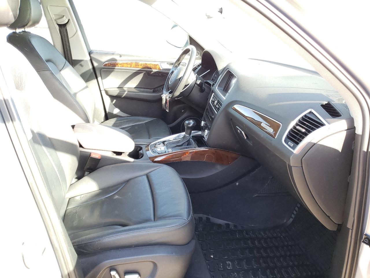 Photo 5 from auction – 2015 AUDI Q5 PREMIUM with VIN WA1DGAFP5FA103032