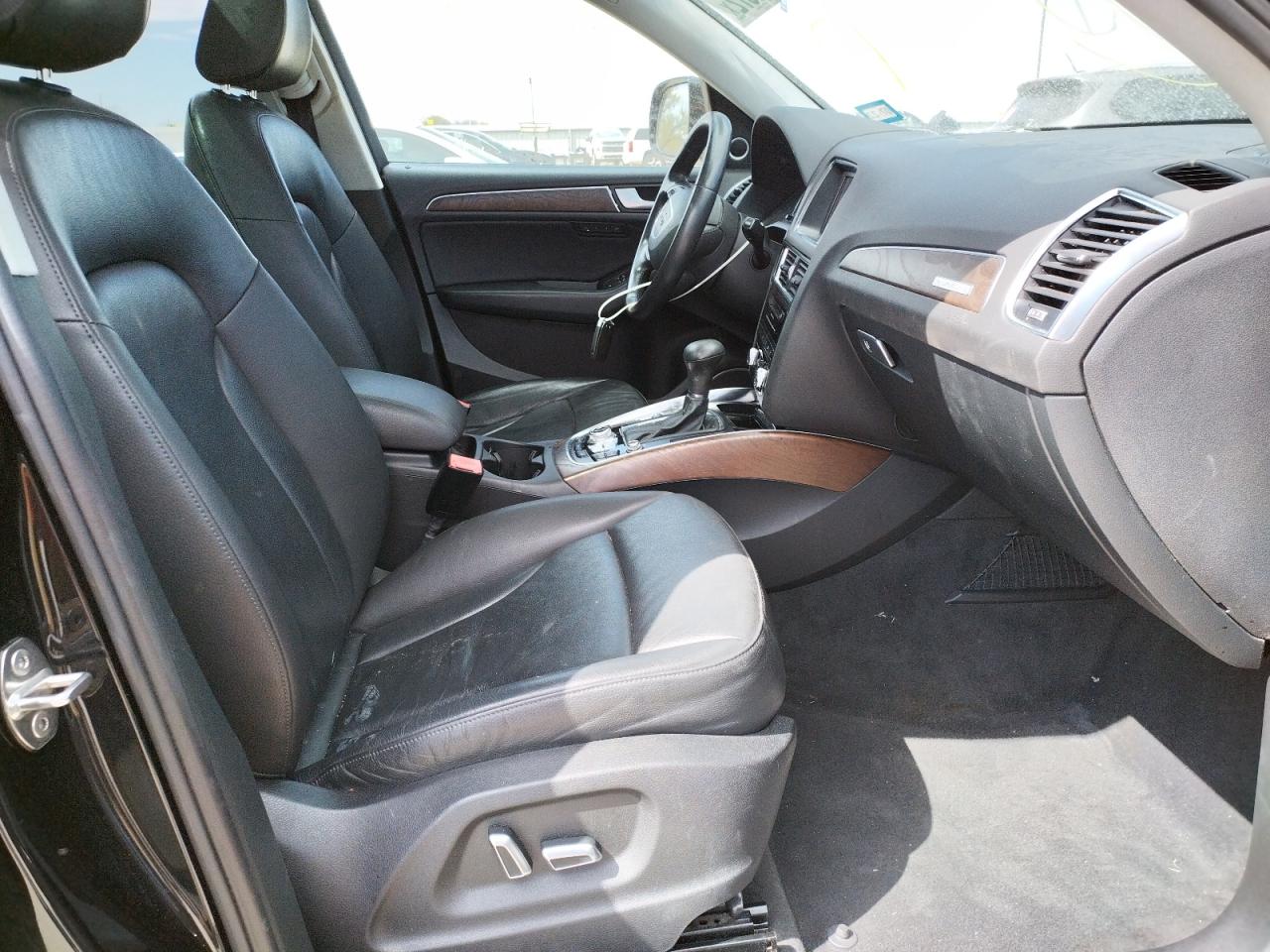 Photo 5 from auction – 2014 AUDI Q5 PREMIUM with VIN WA1DGAFP3EA121639