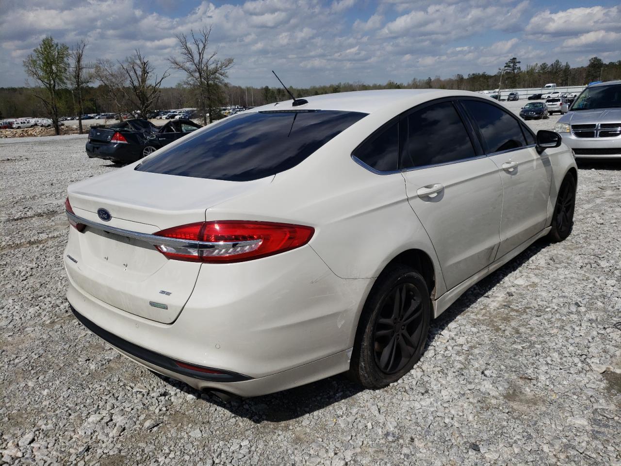 Photo 4 from auction – 2018 FORD FUSION SE with VIN 3FA6P0HD4JR199753