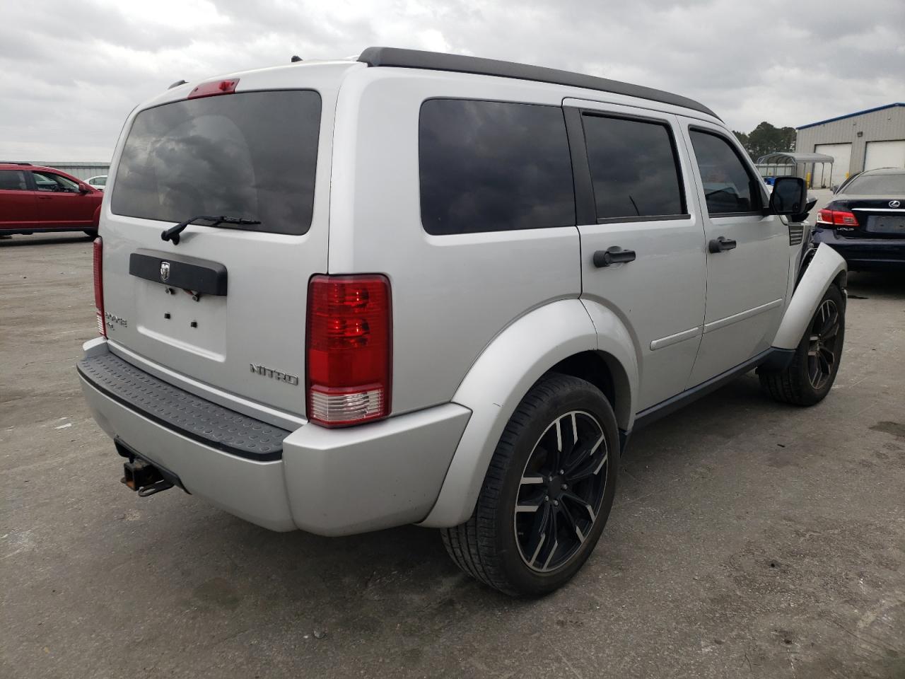 Photo 4 from auction – 2011 DODGE NITRO HEAT with VIN 1D4PT4GX5BW510136