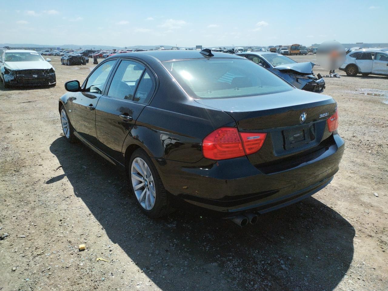 Photo 3 from auction – 2011 BMW 328 I SULE with VIN WBAPH5C5XBA447151