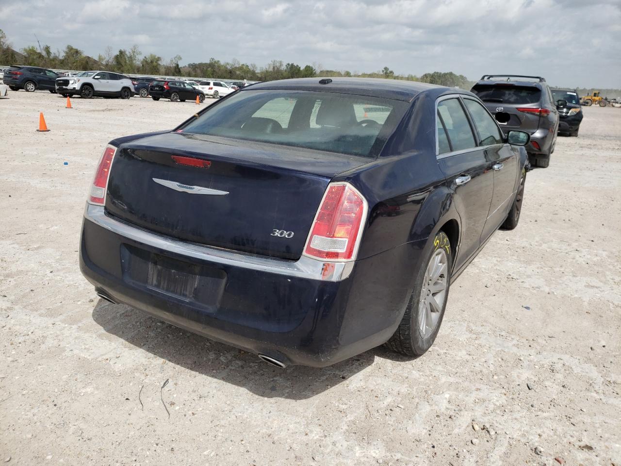 Photo 4 from auction – 2012 CHRYSLER 300 LIMITE with VIN 2C3CCACG0CH222691