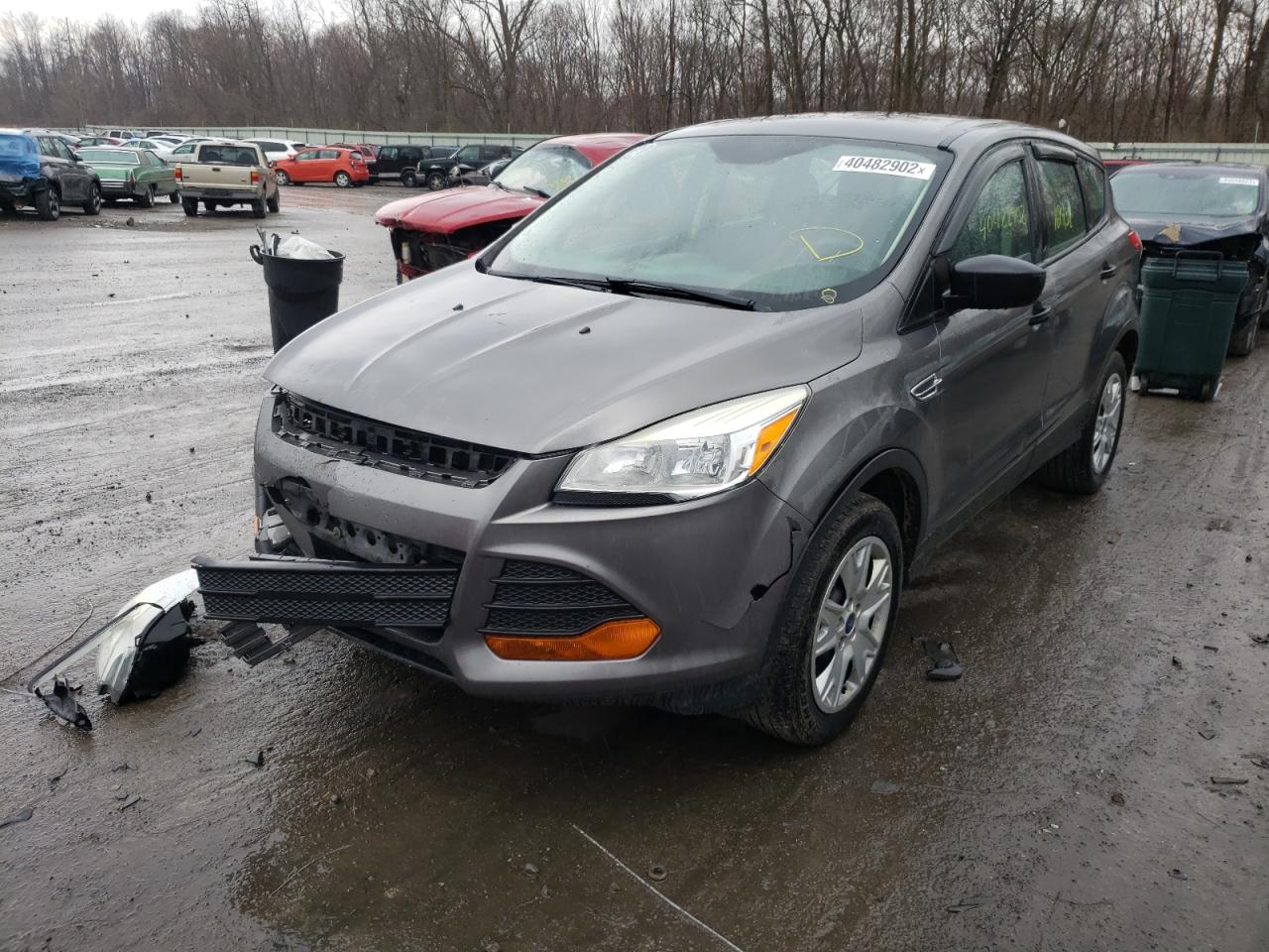 Photo 2 from auction – 2013 FORD ESCAPE S with VIN 1FMCU0F71DUB92593