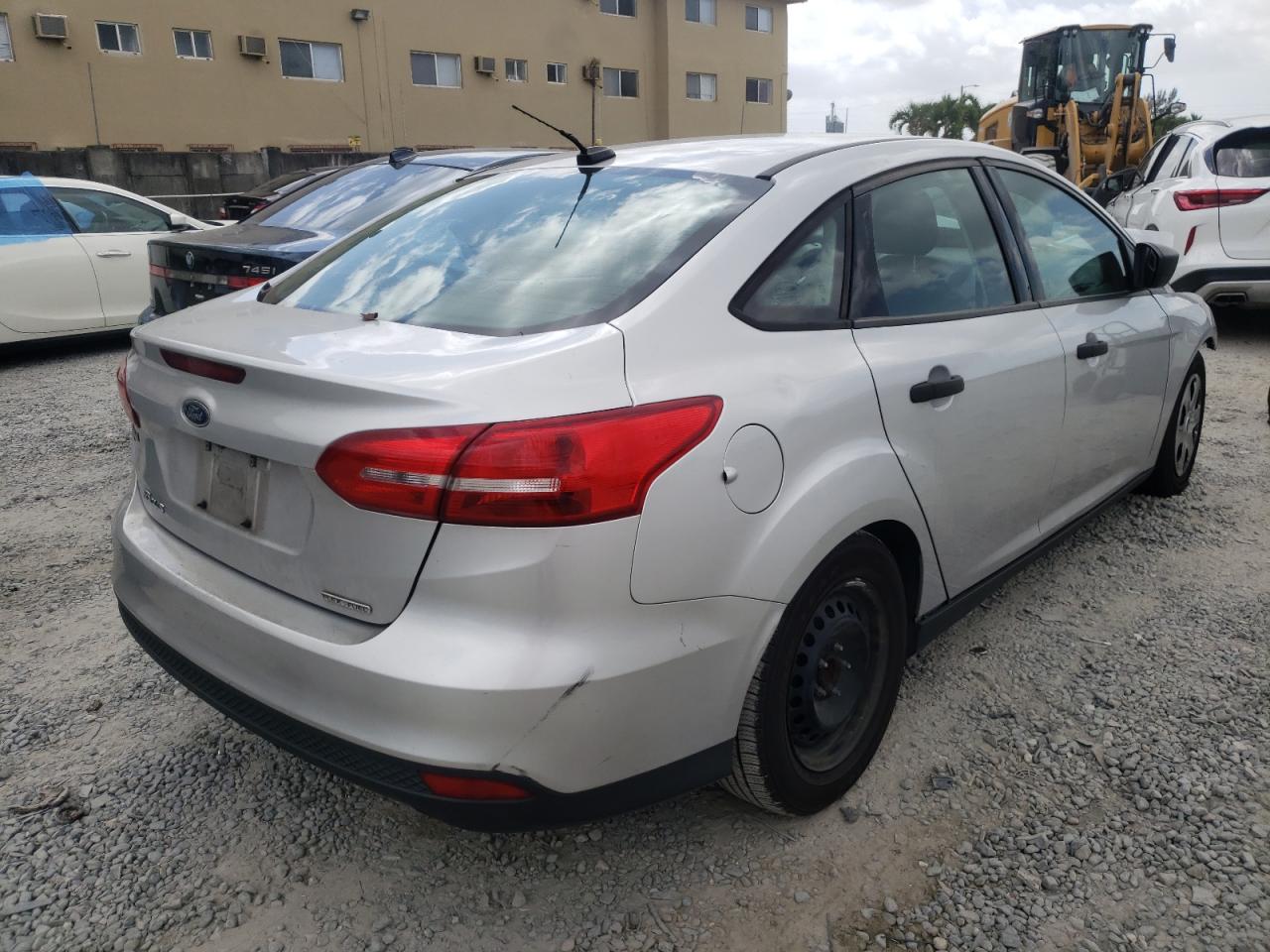 Photo 4 from auction – 2016 FORD FOCUS S with VIN 1FADP3E27GL228505