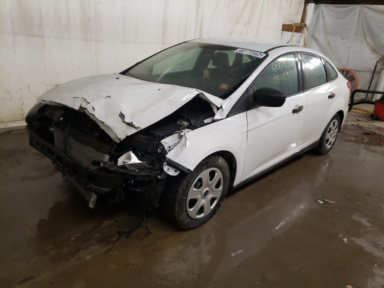 Photo 2 from auction – 2016 FORD FOCUS S with VIN 1FADP3E27GL357439
