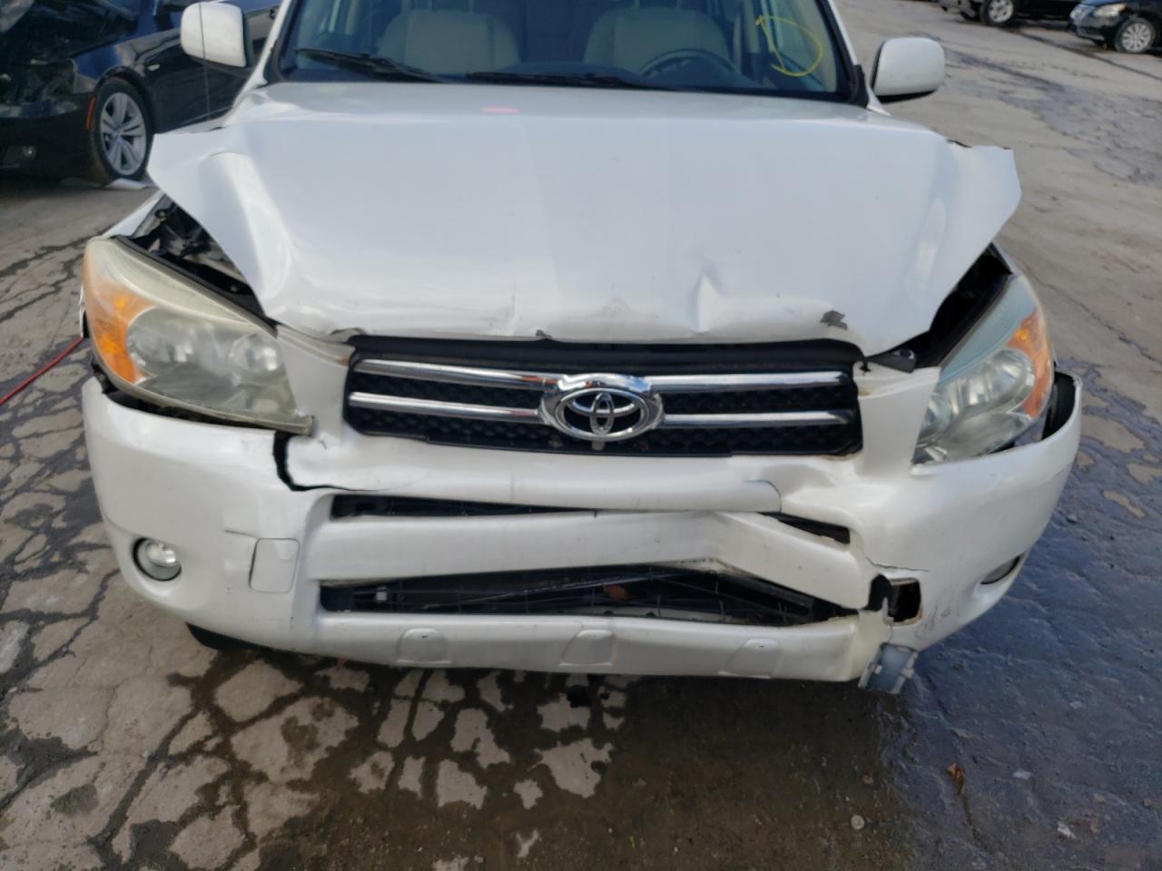 Photo 7 from auction – 2008 TOYOTA RAV4 LIMIT with VIN JTMZD31V885084834