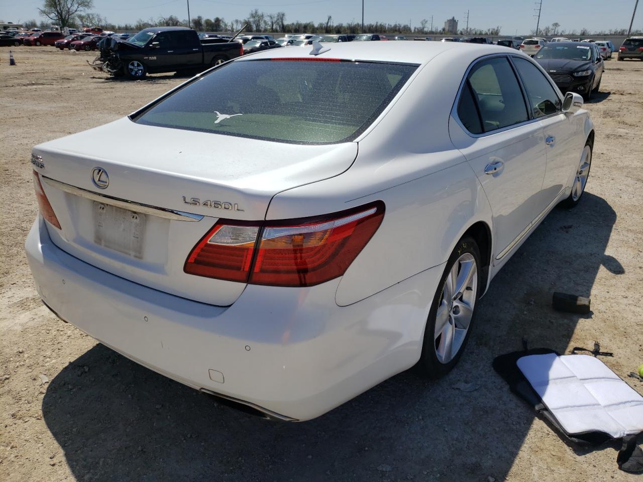 Photo 4 from auction – 2010 LEXUS LS 460L with VIN JTHGL5EF0A5037956