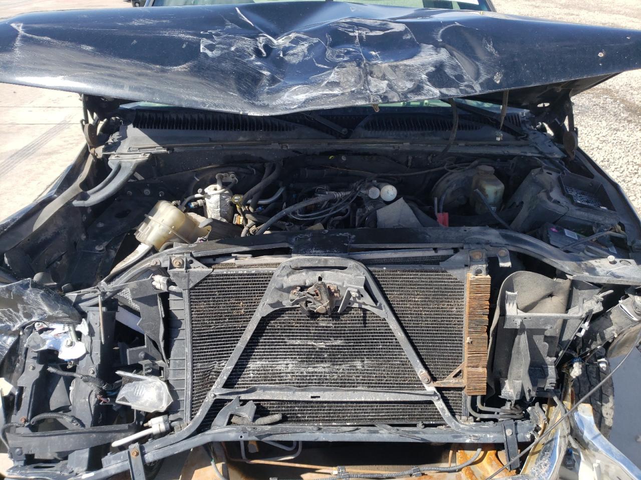 Photo 7 from auction – 2002 CHEVROLET SILVERADO with VIN 1GCEK14W42Z180098